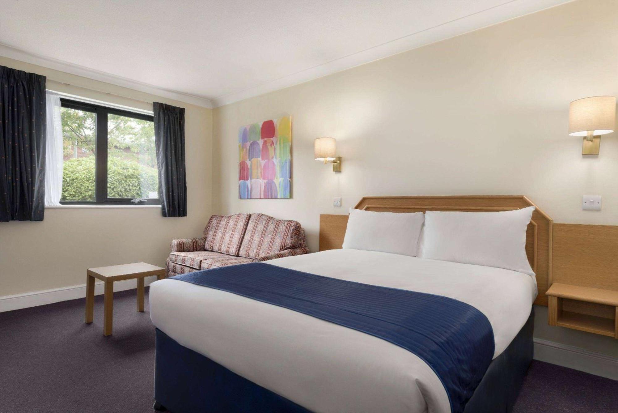 Days Inn Стафорд Екстериор снимка